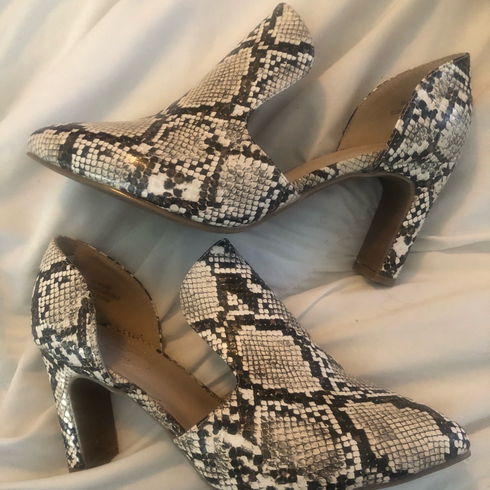 Heels 🆓 - Picture 3 of 6